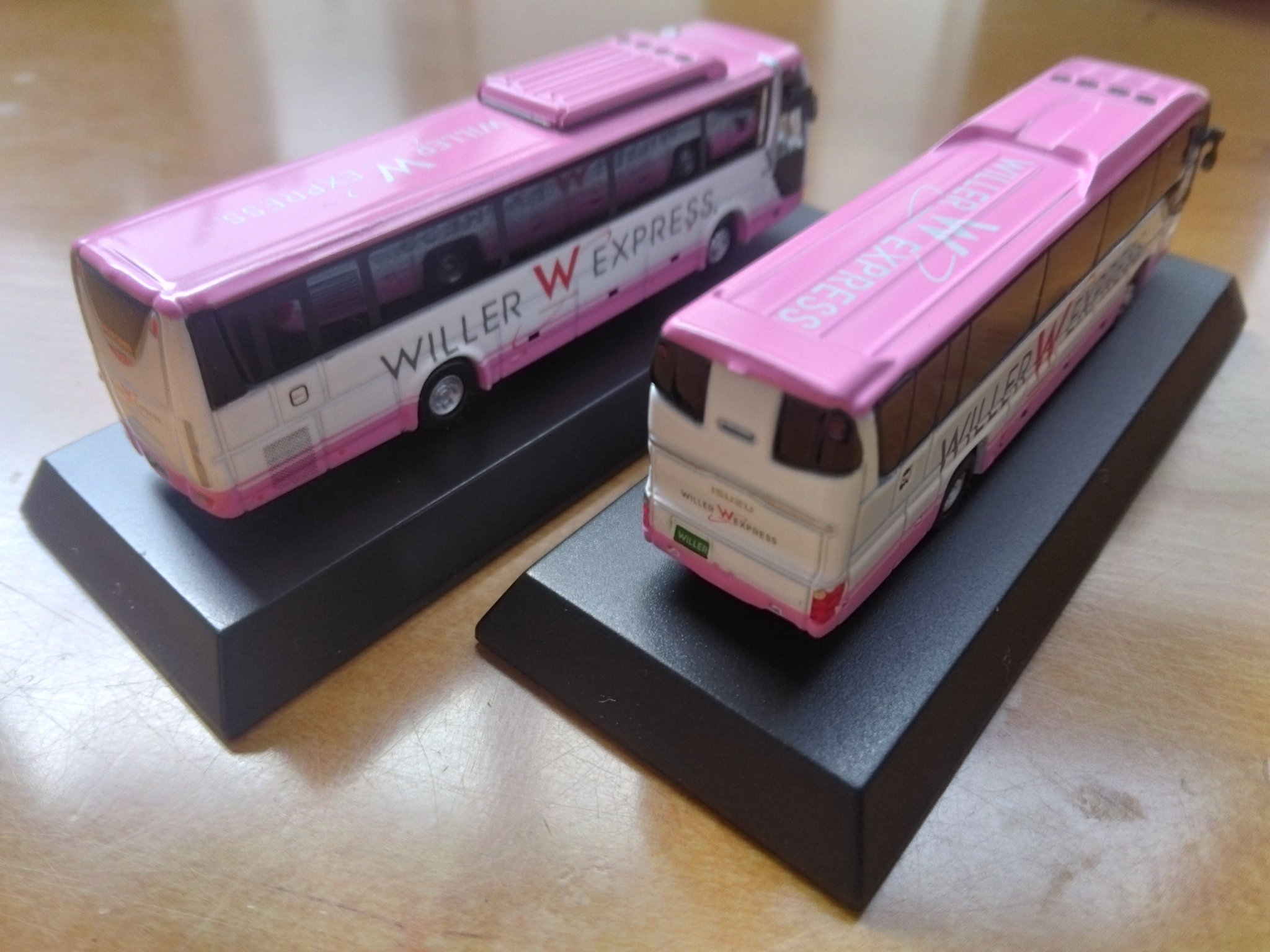 ポポンデッタ ダイキャストバス いすゞ ガーラ WILLER EXPRESS Amazon.co.jp: ポポンデッタ ダイキャストバス WILLER EXPRESS