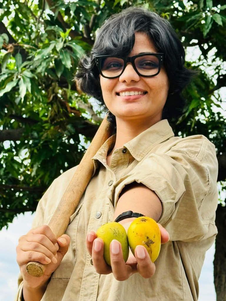 पति किसी काम का नहीं रहा तो गोटे ही निकाल लिए