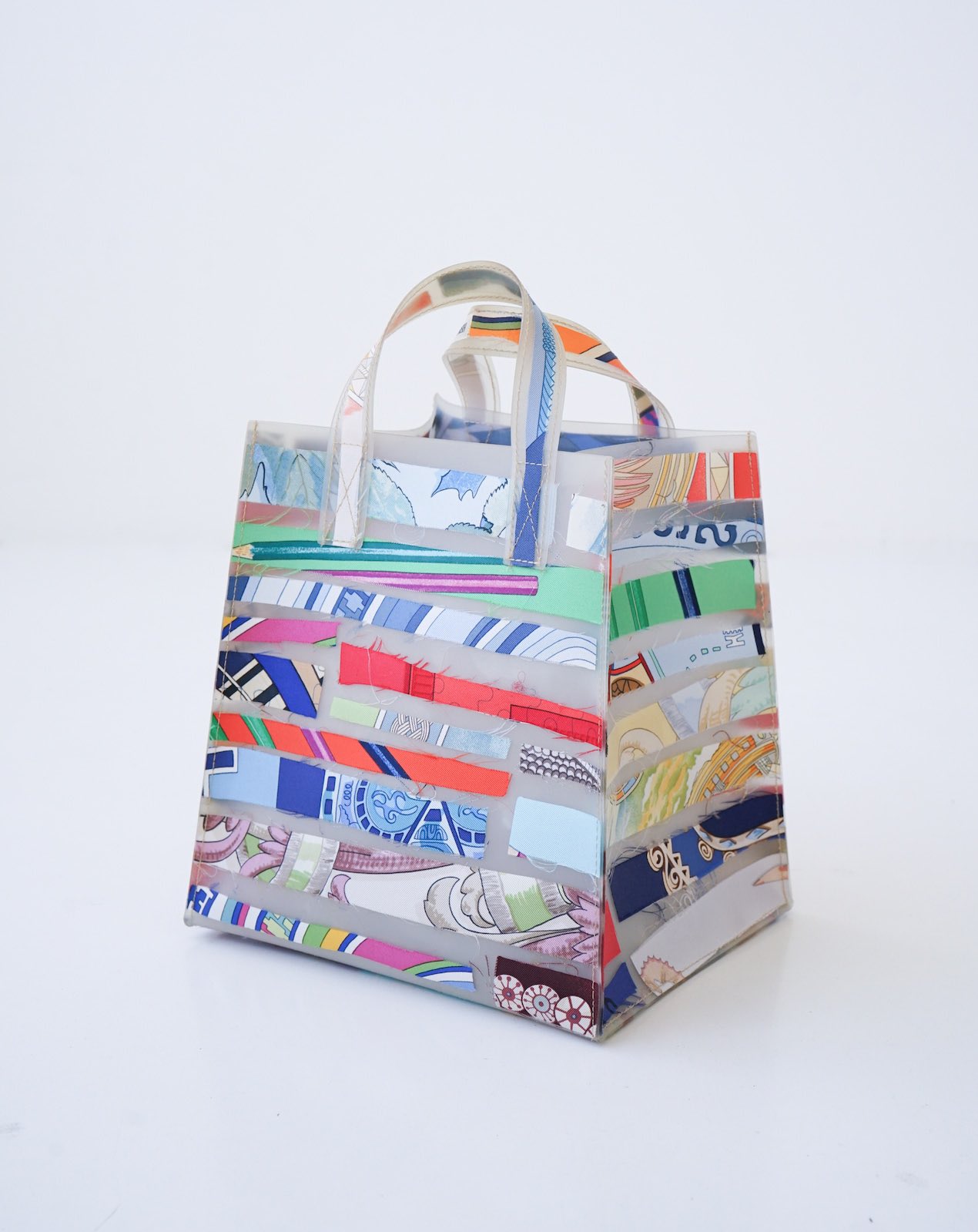 【唯一無二】HERMES 新作 Petit h バッグ│キャンバス×スカーフ 唯一無二】HERMES 新作 Petit h バッグ│キャンバス×スカーフ