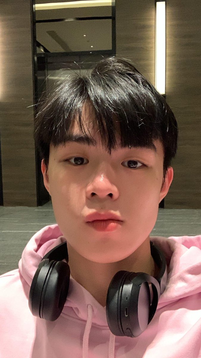 if you're going to cry over a man, make sure he looks like this.