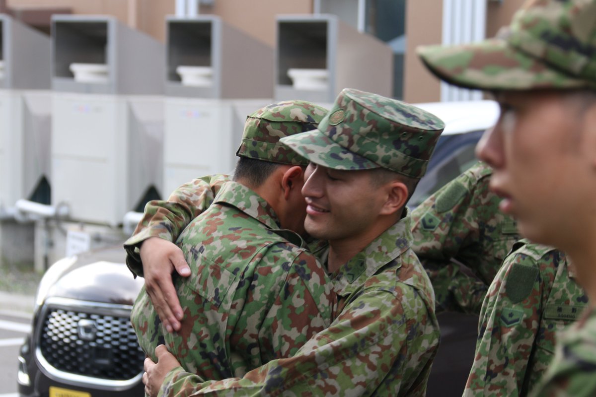 Gsdf_Camp_Iwate's tweet image. #岩手 #自衛官候補生 #旅立ち
　７月１日（火）前期教育を修了した自衛官候補生たちは、後期教育を受けるため各部隊へ旅立ちました。苦楽をともにした同期との別れに涙する隊員もいましたが、しっかりと教育をやり遂げた自信と同期との絆を胸に、後期教育でも頑張ってください。また会いましょう。