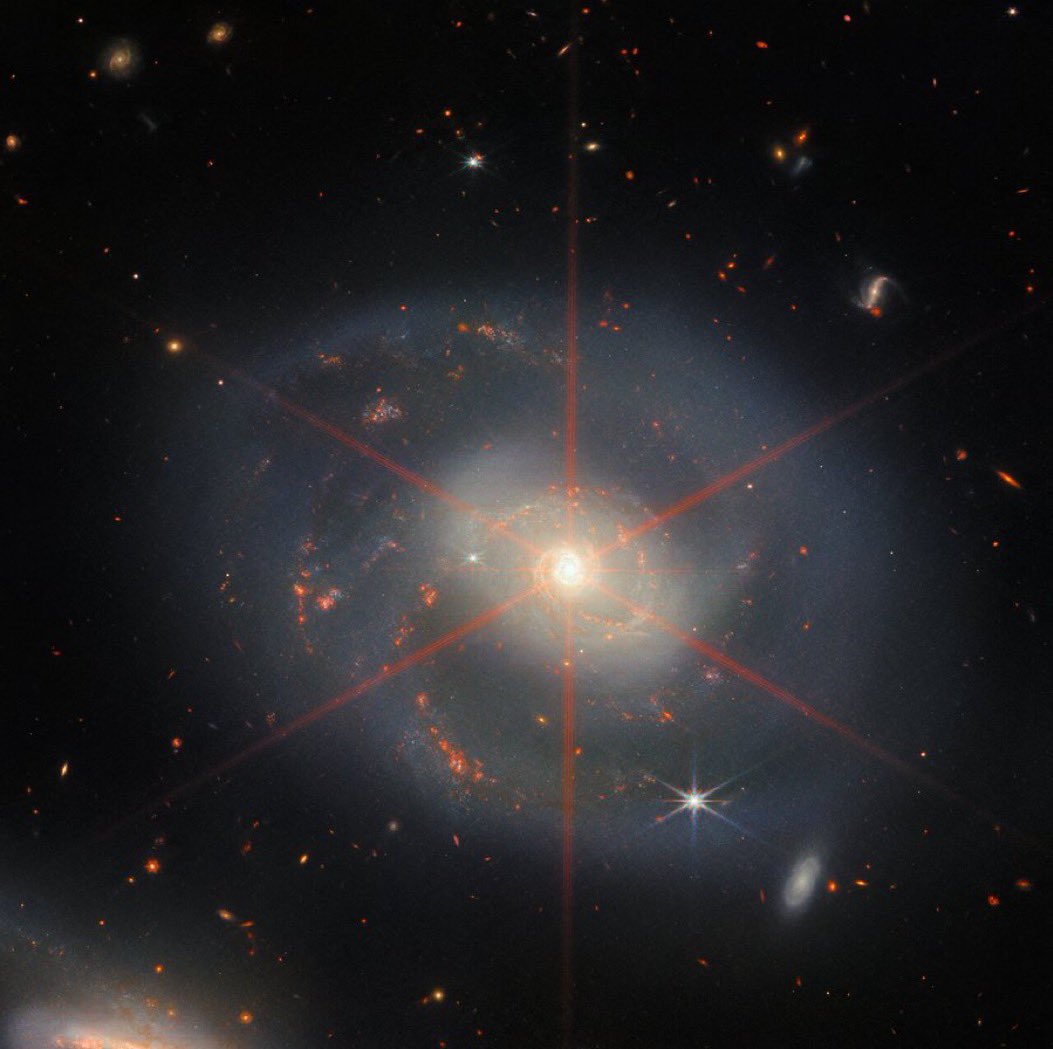 Xavi_Bros's tweet image. NGC 7469: A galaxy with an incredible star birth rate & an active galactic nucleus -an extremely bright central region of a galaxy that is dominated by the light emitted by dust and gas as it falls into a black hole: ow.ly/rinE50Wfnsa
Image: JWST - L. Armus, A. S. Evans