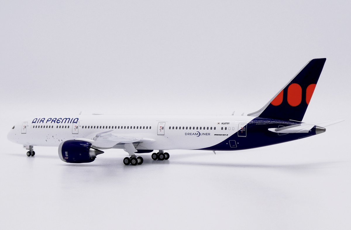ニコモモ☺️活動低飛行⤵✈ さま専用。 7/1まで 7999円 ひこーきちゃん on X: 