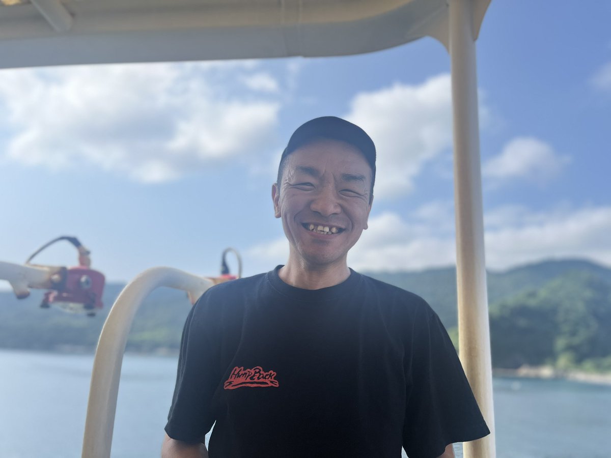 yukina_nola's tweet photo. 今日！！！隠岐島🏝️
花男くんのワンマンの前座でちろと歌わせてもらいます☺️🌷
私10年ぶりの隠岐LIVE
隠岐のみなさーーん！出逢い再会お待ちしてます！
そして、今夜22：00（私の作業よ、間に合え）オレンジMV解禁します！！！！
なんと、リツイート達成にて、例のユウキズナのあのハピハピ動画が！？ https://t.co/nKWwy5UqSZ