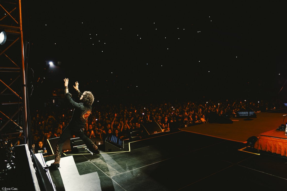 #Medellín
#Colombia
#HuracanAmbulante25
#Bunbury
#CuentasPendientes

Fotos by © <a href="/Jose_Girl/">Jose Girl</a>