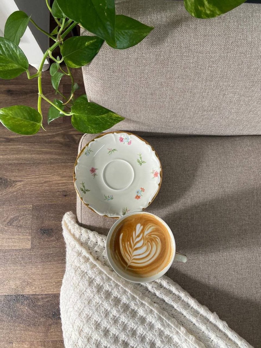 اللهّم طيّب خواطرنا وارضي
 أروحنا وطمن قُلوبنا❤️ #صباح_الخير