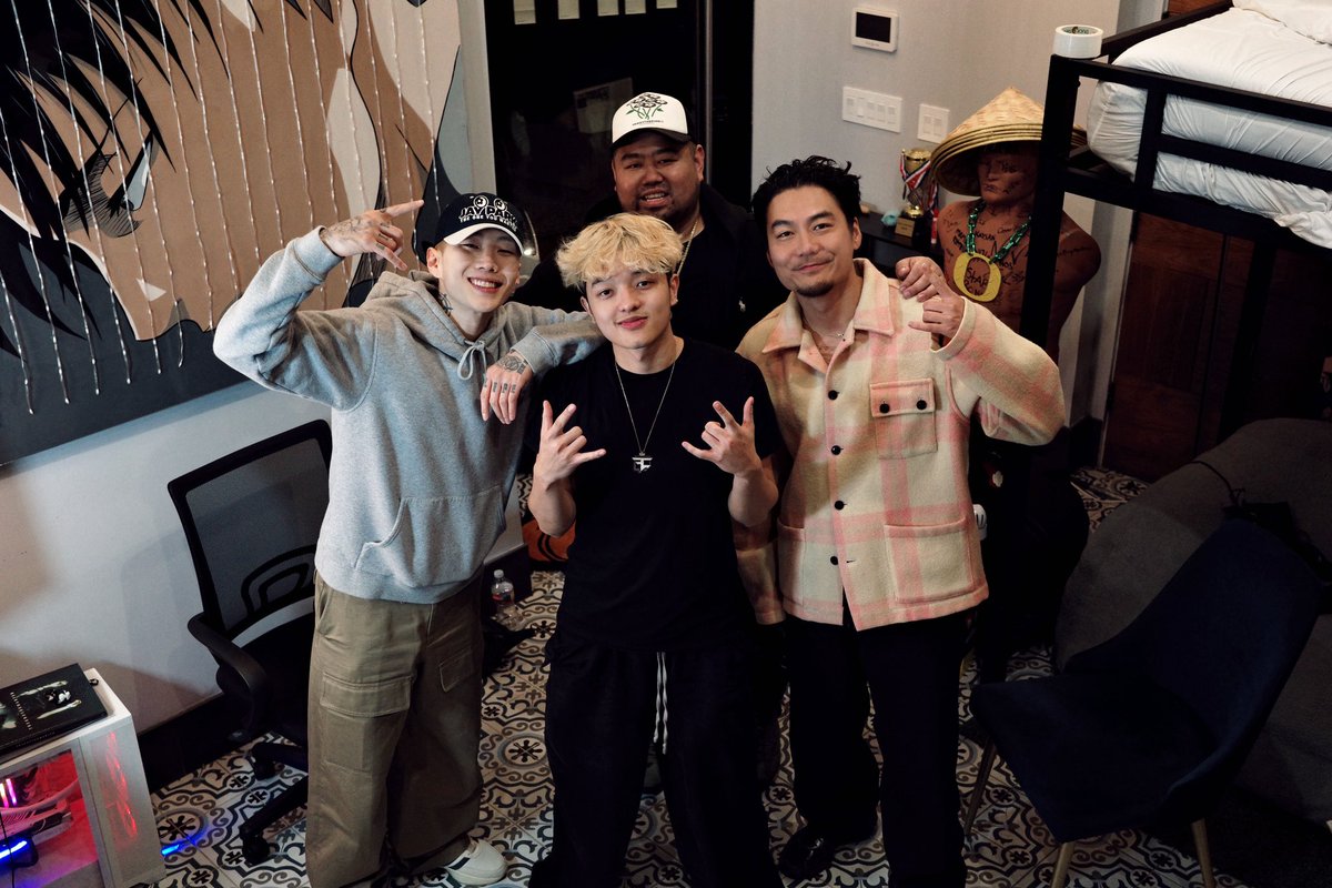 csq_vinny's tweet image. If Jason takes his music journey seriously these are the possible collabs we could get 👀📀💿
streamer - Jasontheween
artist - Jason Tahn Nguyen