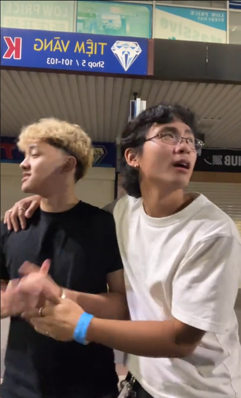csq_vinny's tweet image. If Jason takes his music journey seriously these are the possible collabs we could get 👀📀💿
streamer - Jasontheween
artist - Jason Tahn Nguyen
