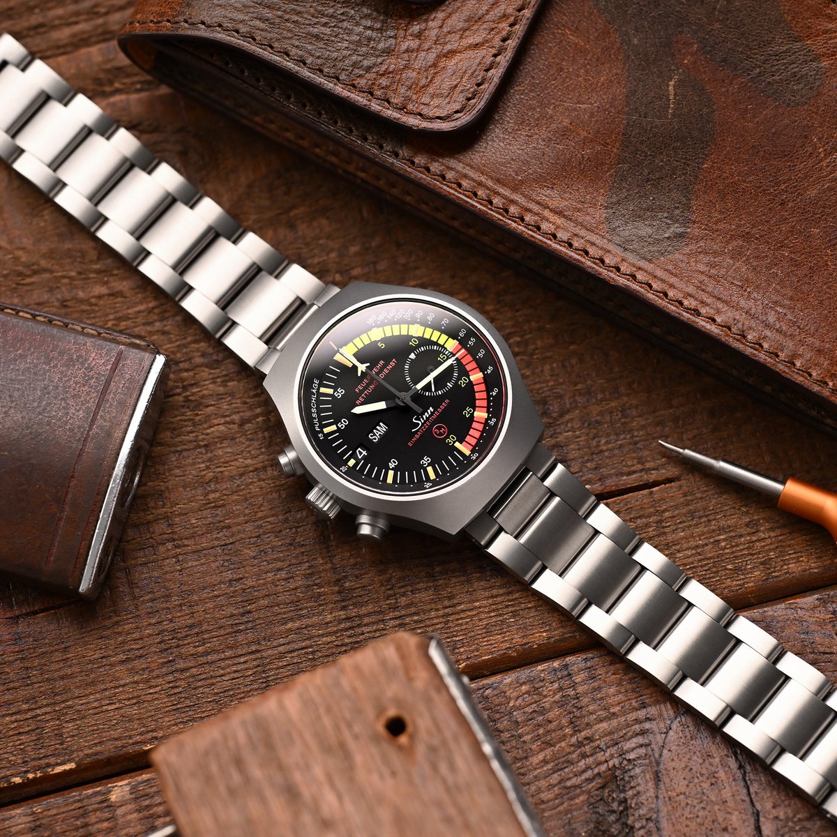 ⌚️: Sinn 157 EZM-4
Strap: @strapcode⁠
Strap Model: B171S
⁠
The Super-O2 QR Titanium Watch Strap Straight End Quick Release is an excellent match for both the Stainless Steel and Titanium versions of the Sinn 157 EZM-4 Chronograph, complementing its dominant masculinity.