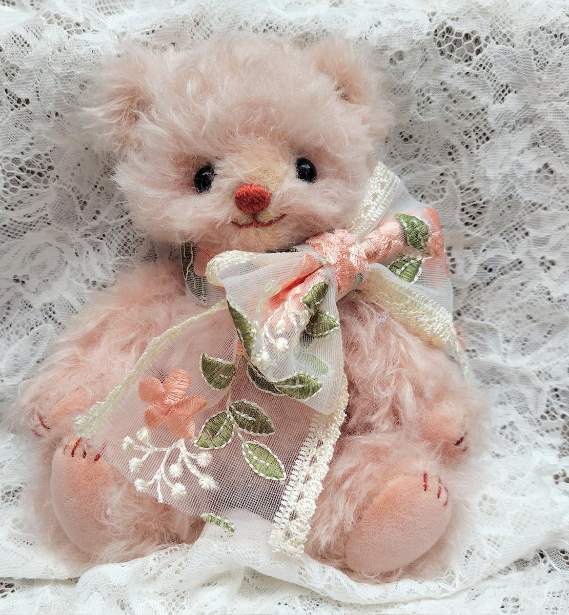 七夕生まれの子です♡
秋のベアコンベンションに連れていきますよ〜🥰
#テディベア
#CottontailBear
#ベアコンベンション