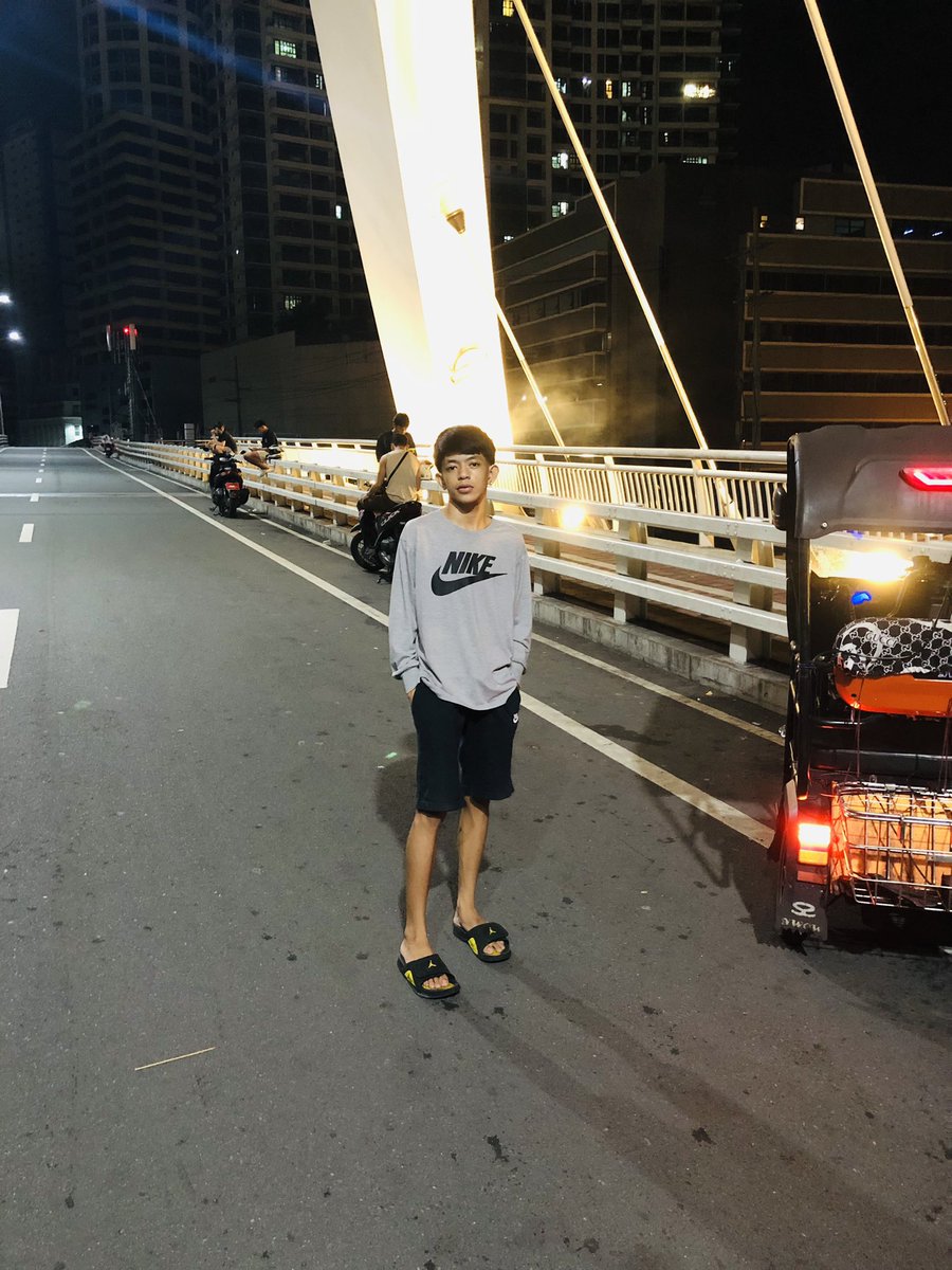 itsyourboy’gnaw tweet media