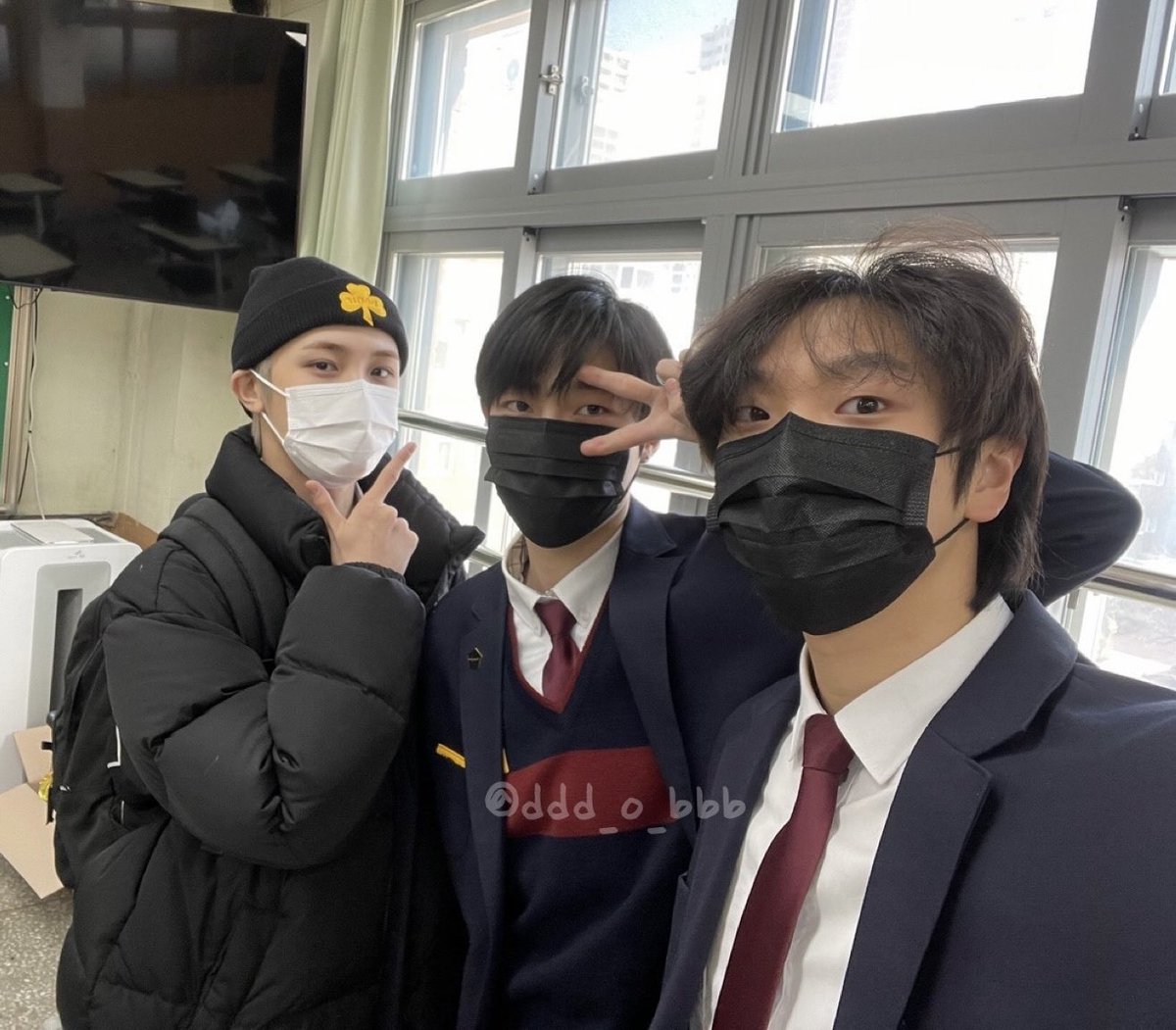 seaofhan's tweet image. lucu banget foto SMA nyangho 🥹🥹🥹 dia katanya dulu deket sama lim jihwan be my boys dan seongmin cravity!!!! omg 🥹