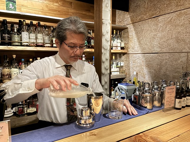 Bar Agurico in Tachikawa serves handcrafted vegetable cocktails—think daikon, burdock root, shiso, and more—made with fresh, local produce.
No menu—just tell the bartender what you’re in the mood for and enjoy a custom drink in an intimate setting✨

👉 at-tama.tokyo/lang_en/tamago…