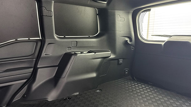 rnack's tweet image. טויוטה לנד קרוזר – הגרסה המסחרית automag.co.il/toyota-land-cr…