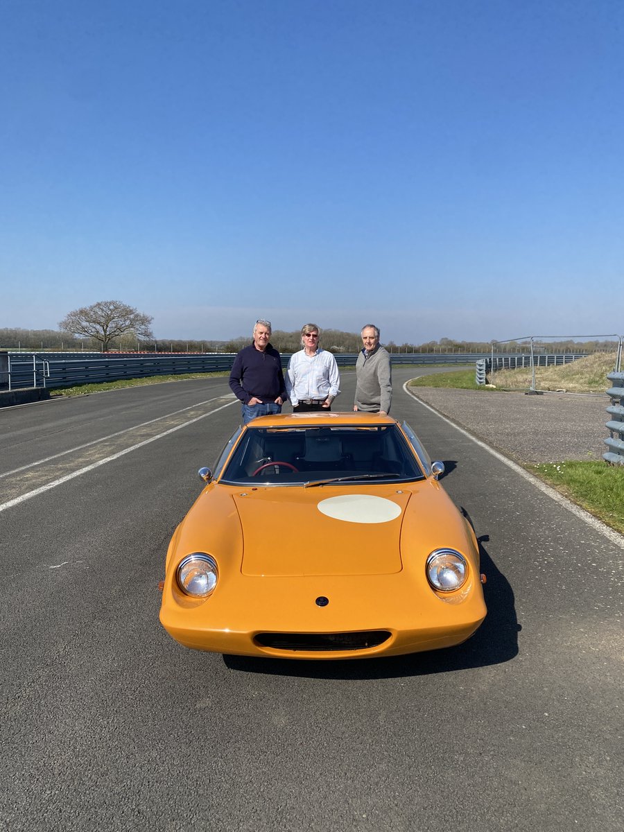 James Elliott (@octanejames) on Twitter photo Here's the dream team of race car designer Chris Murphy, Chris Dinnage (who has driven more Lotus racers than anyone) and marque authority William Taylor with the <a href="/ClassicLotus/">Classic Team Lotus</a> restored 47 I drove for the new issue of <a href="/octane_magazine/">Octane magazine</a>
Buy your copy at octane-magazine.com/product/octane… Here's the dream team of race car designer Chris Murphy, Chris Dinnage (who has driven more Lotus racers than anyone) and marque authority William Taylor with the <a href="/ClassicLotus/">Classic Team Lotus</a> restored 47 I drove for the new issue of <a href="/octane_magazine/">Octane magazine</a>
Buy your copy at octane-magazine.com/product/octane…