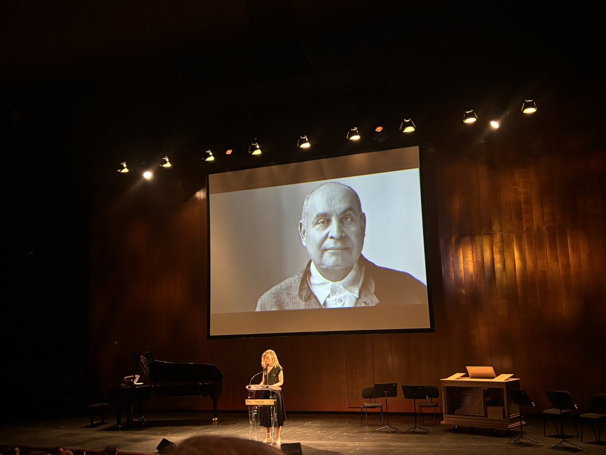 Manuel Brug 🇺🇦 (@manuelbrug) on Twitter photo Schöner Erinnerungsmorgen <a href="/festival_aix/">Festival d'Aix</a> für #pierreaudi. Selbst die Politikerreden waren besonders, #petersellars,#clausguth und seine Witwe Marieke erinnerten sich sehr persönlich, #Simonrattle und #sebastiendaucé dirigierten, #ninastemme, <a href="/AnnaBonitatibus/">Anna Bonitatibus</a>, <a href="/Stephdegout/">Stéphane Degout</a> sangen Schöner Erinnerungsmorgen <a href="/festival_aix/">Festival d'Aix</a> für #pierreaudi. Selbst die Politikerreden waren besonders, #petersellars,#clausguth und seine Witwe Marieke erinnerten sich sehr persönlich, #Simonrattle und #sebastiendaucé dirigierten, #ninastemme, <a href="/AnnaBonitatibus/">Anna Bonitatibus</a>, <a href="/Stephdegout/">Stéphane Degout</a> sangen