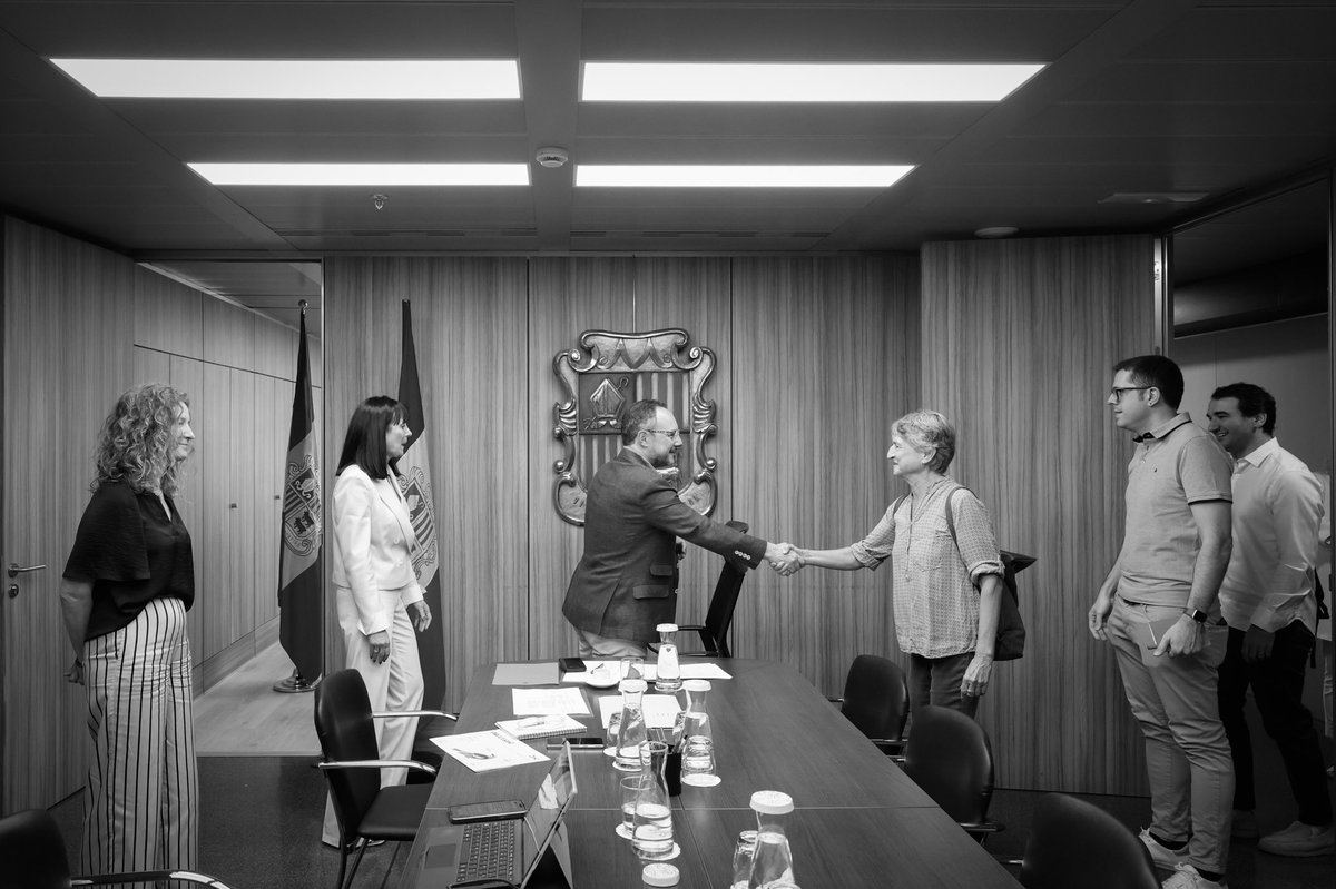 XavierEspot's tweet image. Continuem donant suport a la tasca dels Editors d’Andorra i treballem conjuntament en les dotacions a ajuts i a premis literaris.
@editorsandorra @GovernAndorra
