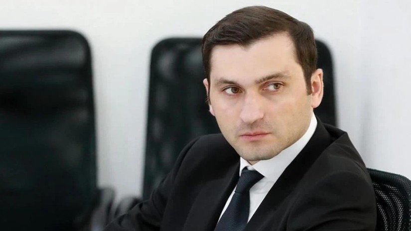 Daasrule's tweet image. According to sources, the Russian puppet regime in Georgia demanded 300 million USD from Tornike Rizhvadze, the former chairman of the Government of the Autonomous Republic of Adjara, who recently attempted suicide.

Based on the information we have, &quot;Georgian Dream&quot; has also…