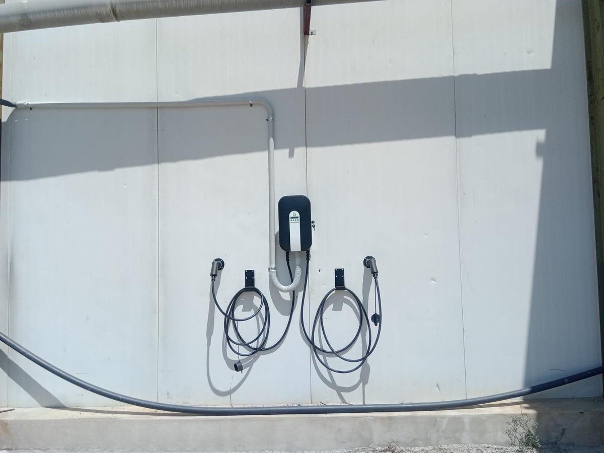 Instalación lista ✅
Cargador doble EV operativo para recargar dos vehículos al mismo tiempo ⚡
En Demesol, seguimos cargando el futuro 🔌🚗