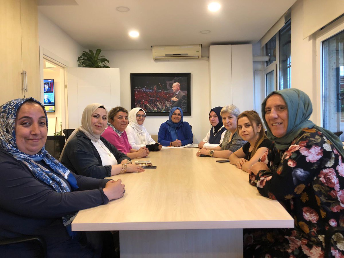 AK Parti Üsküdar (@ak_uskudar) on Twitter photo Sosyal Politikalar Birimimiz olarak, Aile ve Çocuk Komisyonu toplantımızı gerçekleştirdik.
Hayırlara vesile olmasını temenni ederiz.
#SevdamızÜsküdar
<a href="/abdullahozdemir/">Abdullah Özdemir</a>
<a href="/demir_erdem/">Erdem DEMiR 🇹🇷</a> Sosyal Politikalar Birimimiz olarak, Aile ve Çocuk Komisyonu toplantımızı gerçekleştirdik.
Hayırlara vesile olmasını temenni ederiz.
#SevdamızÜsküdar
<a href="/abdullahozdemir/">Abdullah Özdemir</a>
<a href="/demir_erdem/">Erdem DEMiR 🇹🇷</a>