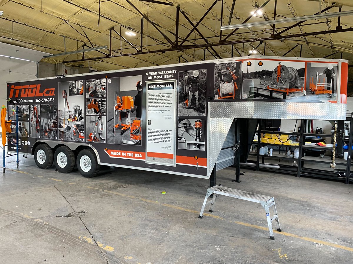 GCKnoxville's tweet image. This ITOOL wrap turns heads and hauls your brand wherever you go.
From design to install, we’ve got you covered, bumper to bumper.

#trailerwrap #vehiclegraphics #brandontheroad #gooseneckwrap #graphiccreations