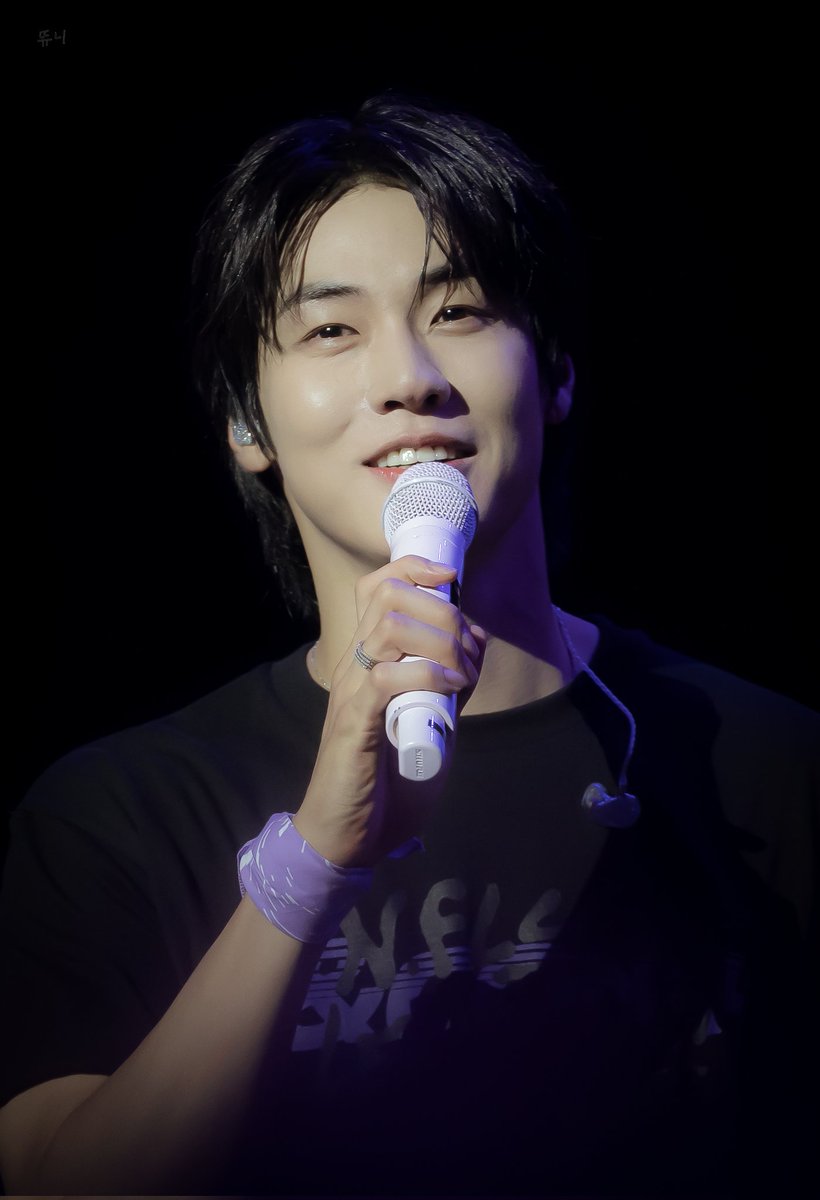 N_DDUNI's tweet photo. 아 기살어

엔콘4 #이승협 https://t.co/pP3Wequ9bK