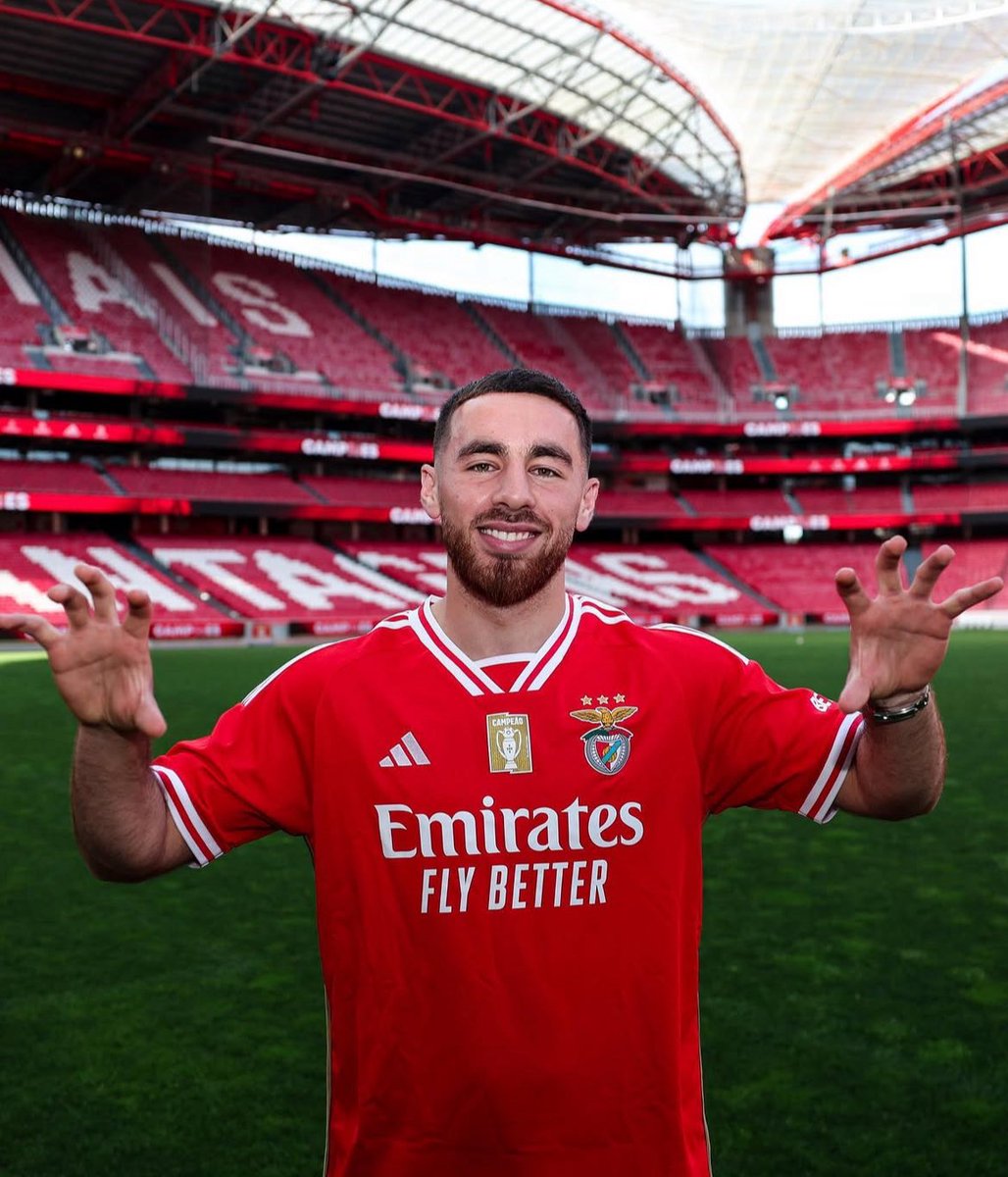 Oğuzhan'ın Beşiktaş'ı şampiyon yaptığı yaştasın.