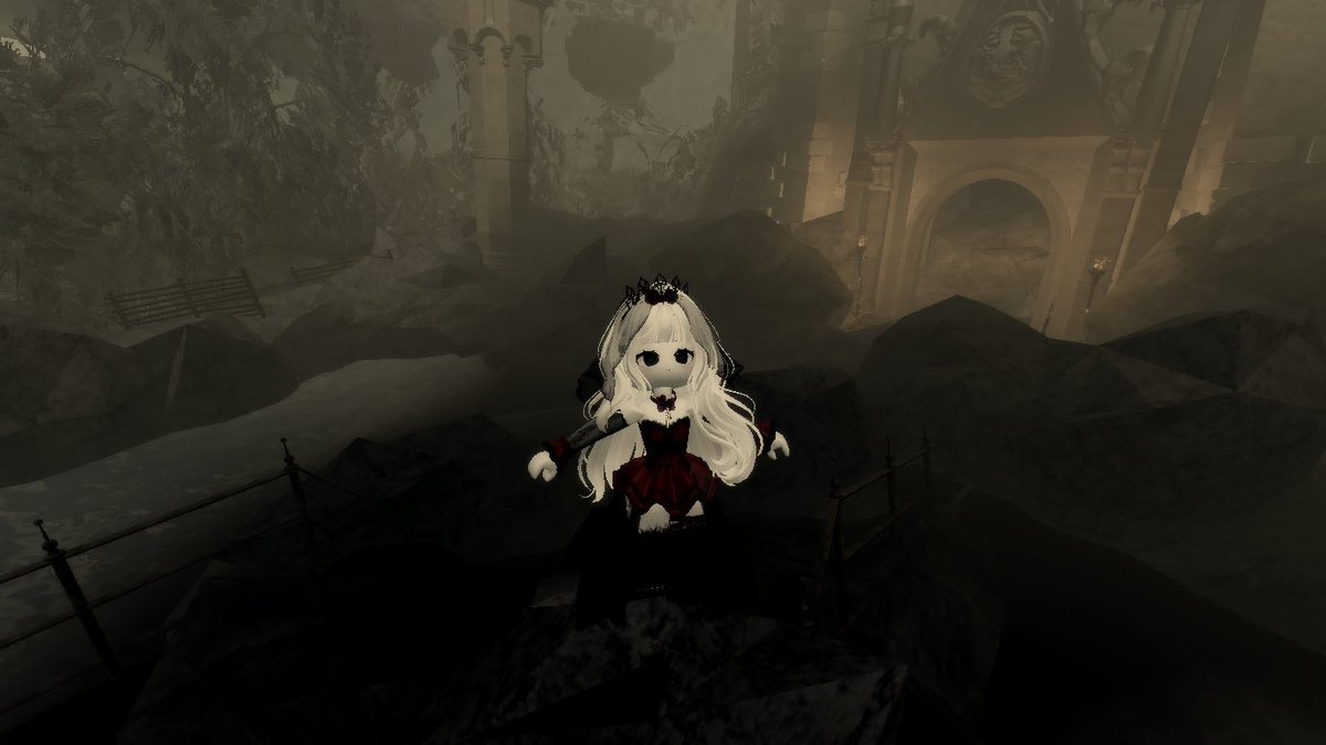 doesloved's tweet image. nara dimitrescu 🧛🏻‍♀️