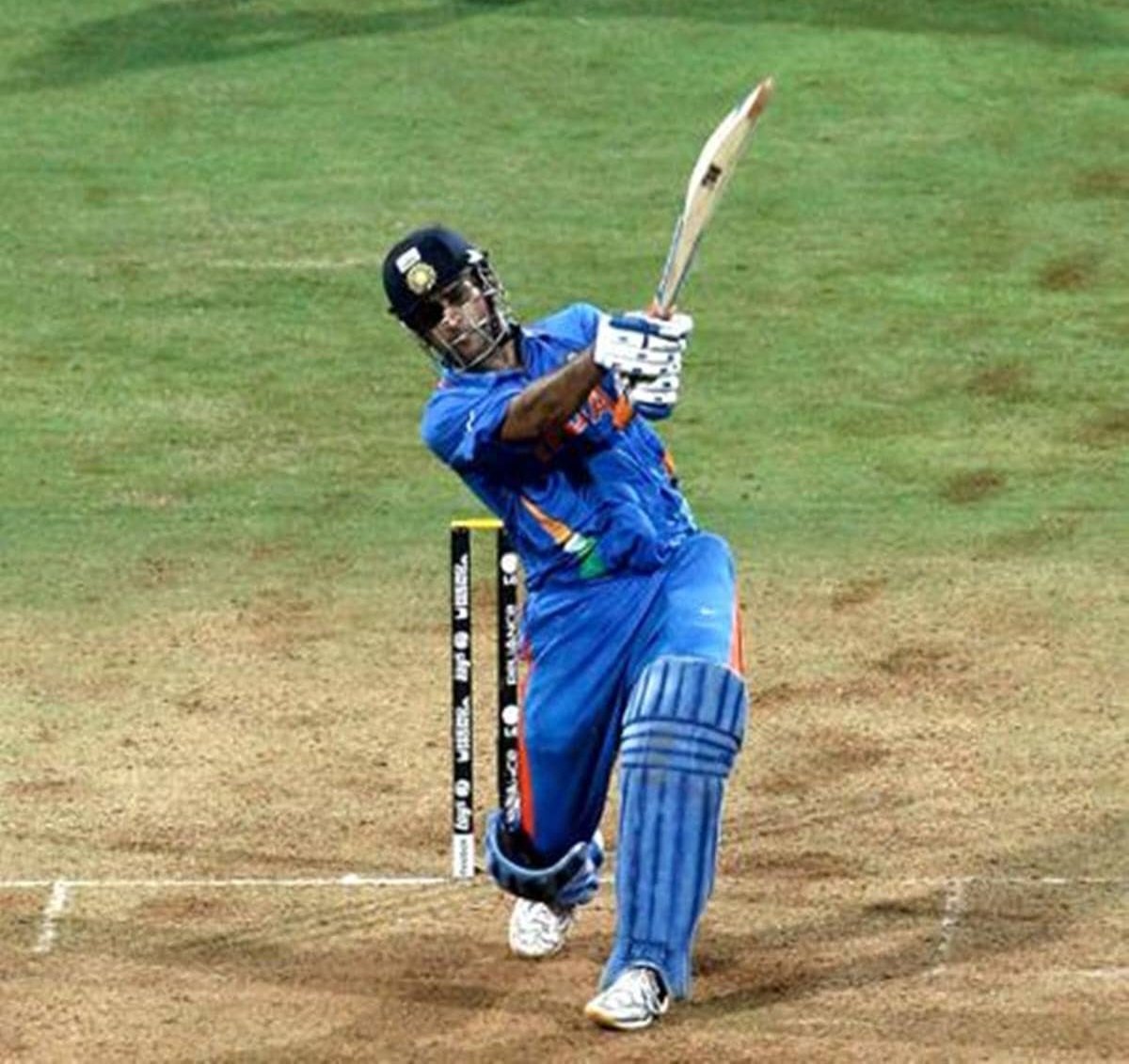 MyChess2's tweet image. Happy Birthday Mahi 🎂 🥳 🎉 🎈 🎁 🎊 🎂

7️⃣ Thala for a reason 😎🔥

#HappyBirthdayDhoni