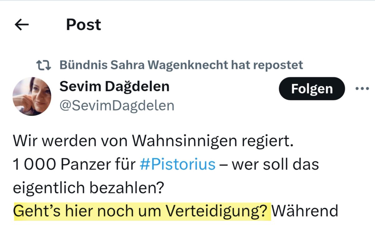 Nein, Deutschland überfällt wahrscheinlich demnächst Frankreich. 🙄

Dieser Partei ist nichts peinlich.