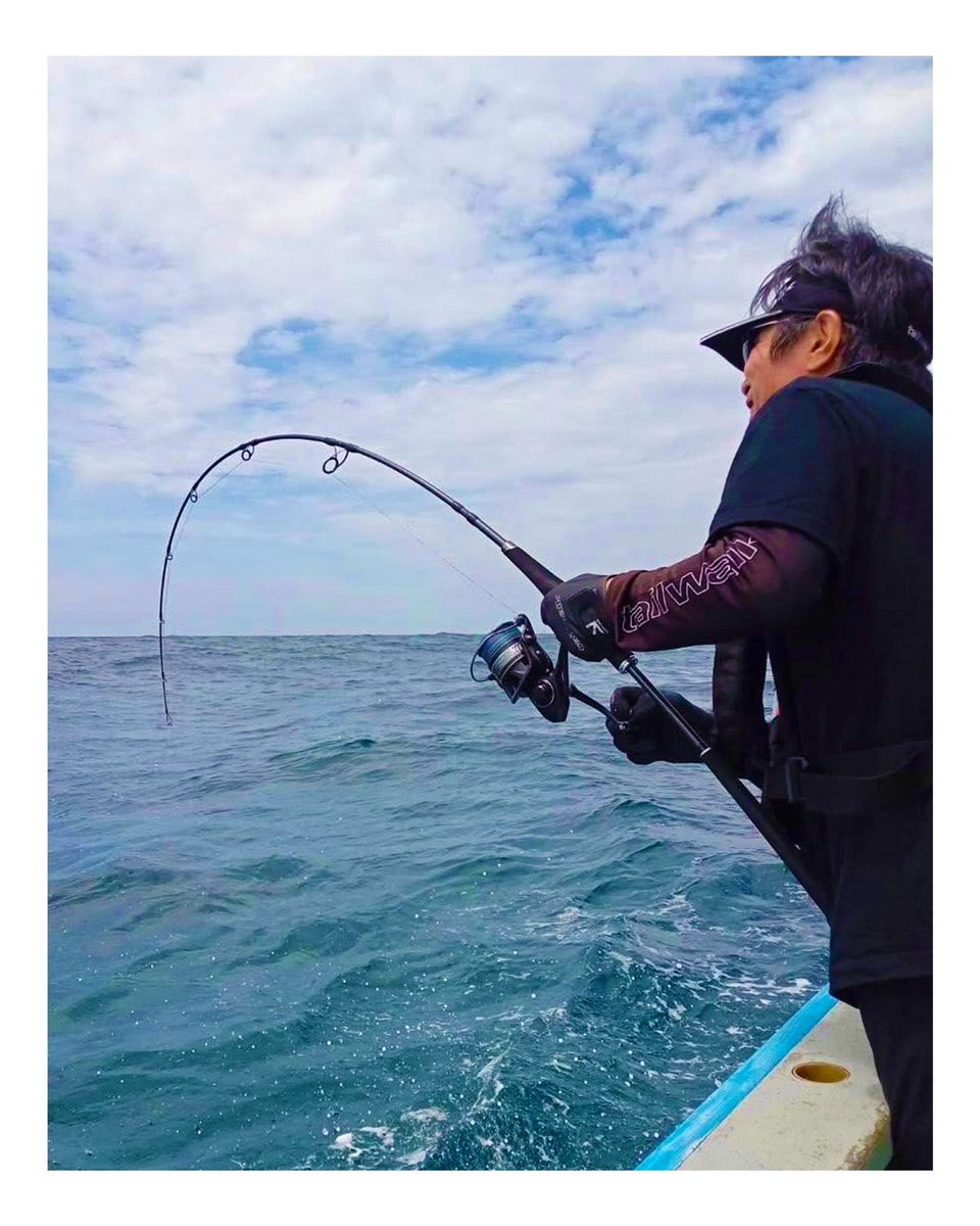 バリヤバイジグも、プロトのジギングロッドも、直接のプロデュースでないにもかかわらず、大澤さんは釣行の度に酷使してくれています。ありがたい🙂

どちらも、この秋リリース予定。ご期待ください。

#tailwalk
#テイルウォーク
#bariyabaijig
#バリヤバイジグ
#JIGFORCE
#ジグフォース
#pr