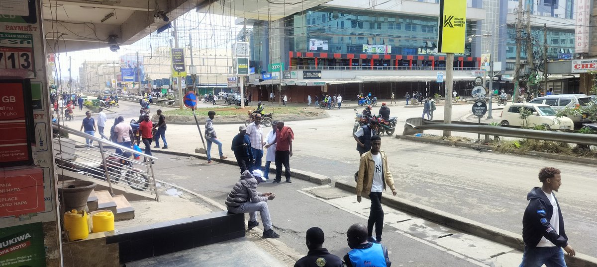 BashowAlas's tweet image. In 12 streets,Eastleigh is currently resuming to open up shops. #Bbs mall is open. @Lattif @citizentvkenya Because of recklessly made utterances, Million of revenue is lost in Nairobi today.This regime doesn't know how to address public demand. Article 1,the people-Sovereign😜