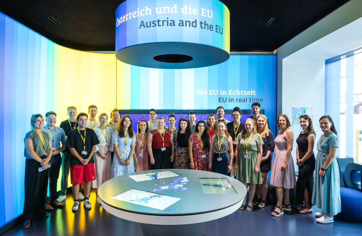 eurotours_eu's tweet photo. 🇪🇺 Ein kleiner Rückblick zu der Kick-Off Veranstaltung von #eurotours2025 unter dem Thema "Jugend in Europa - Generation Zuversicht?". Vielen Dank @Europarl_AT, dass ihr uns für die Veranstaltung in das "Erlebnis Europa" eingeladen habt und danke an alle, die dabei waren! https://t.co/w8wCSCqTJl