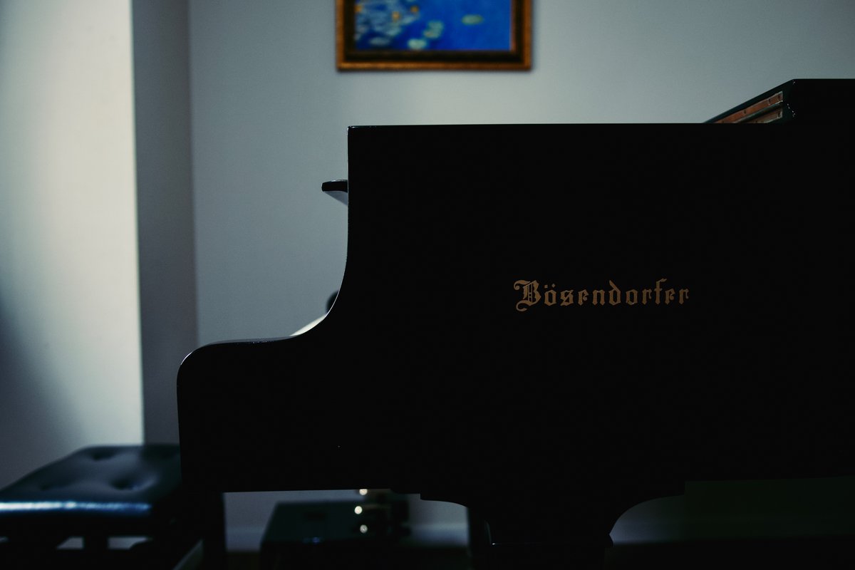 CameraFaced's tweet photo. There is a part of me that had hoped I would love another piano more but playing it is like being in the presence of gods and now there is no way back. https://t.co/NCgU5gOt82