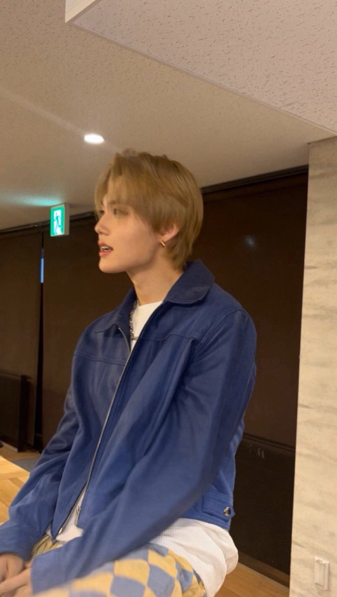 💎 #TREASURE_UPDATE ✨

Doyoung photos update 07.07.2025 🐰