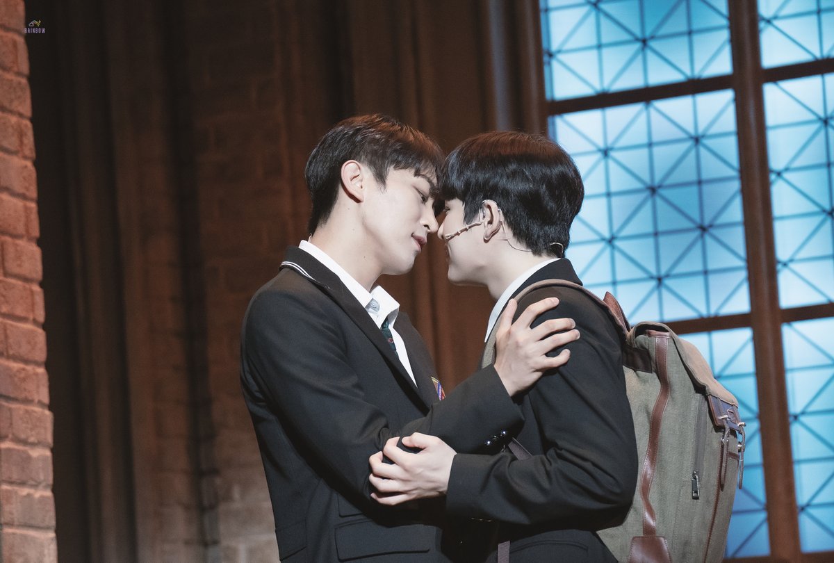 rung__pic's tweet photo. 250705 베어더뮤지컬
스페셜 커튼콜 - You &amp; I

제이슨 役 #김재한 배우님
피터 役 #강병훈 배우님 https://t.co/bjnBpIvJG5