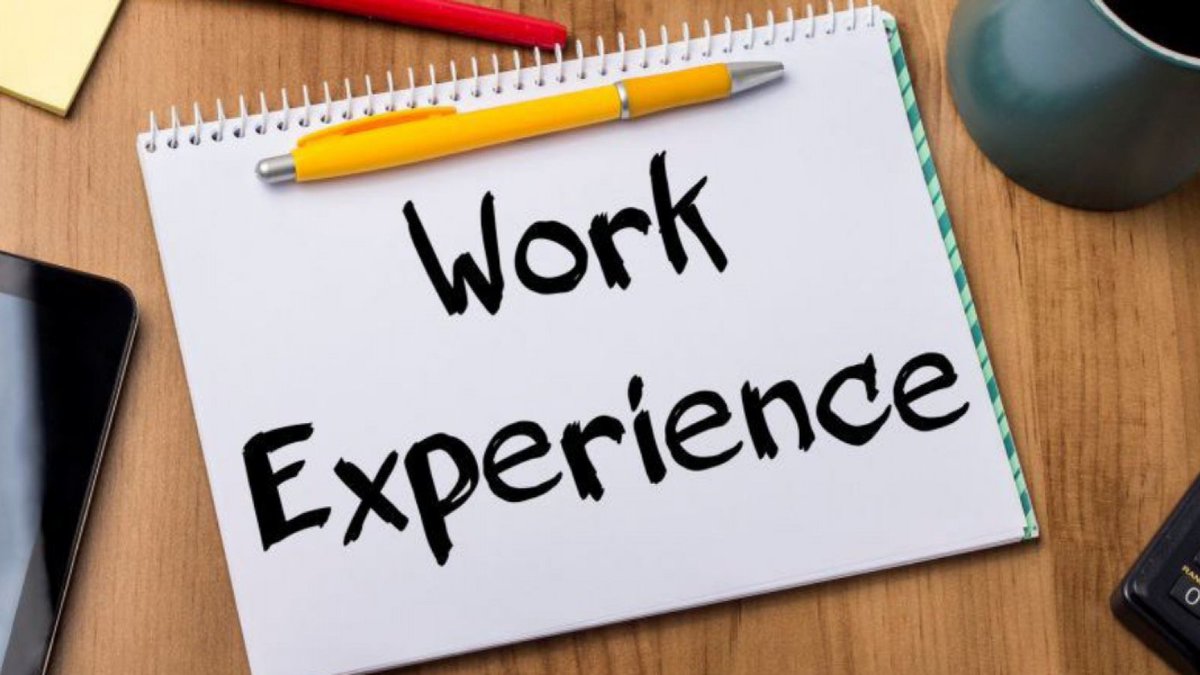 Year 10 Work Experience
Good luck to our Year 10 pupils who are starting their work experience today. Just a reminder that if you are unable to attend, it is essential that you contact the school and the employer.