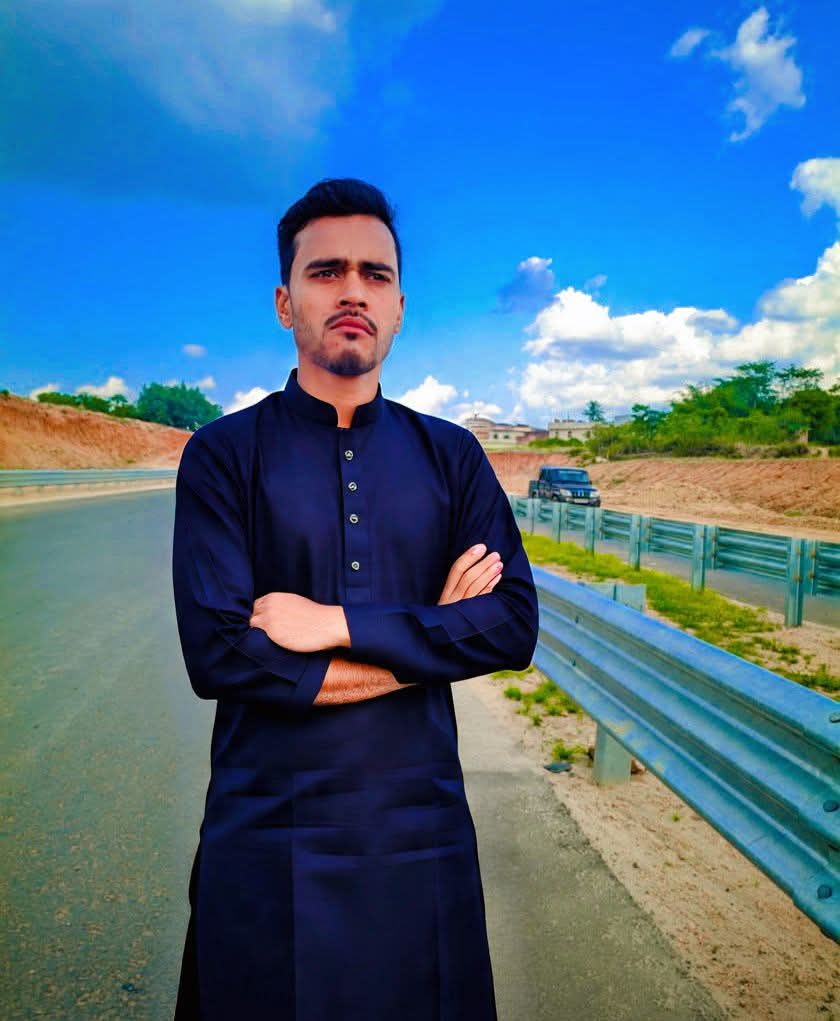 आपका अपना सगीर आपके खिदमत में।
#viralphotochallenge #trendingpost #Ramgarh #Congress #Jharkhand
