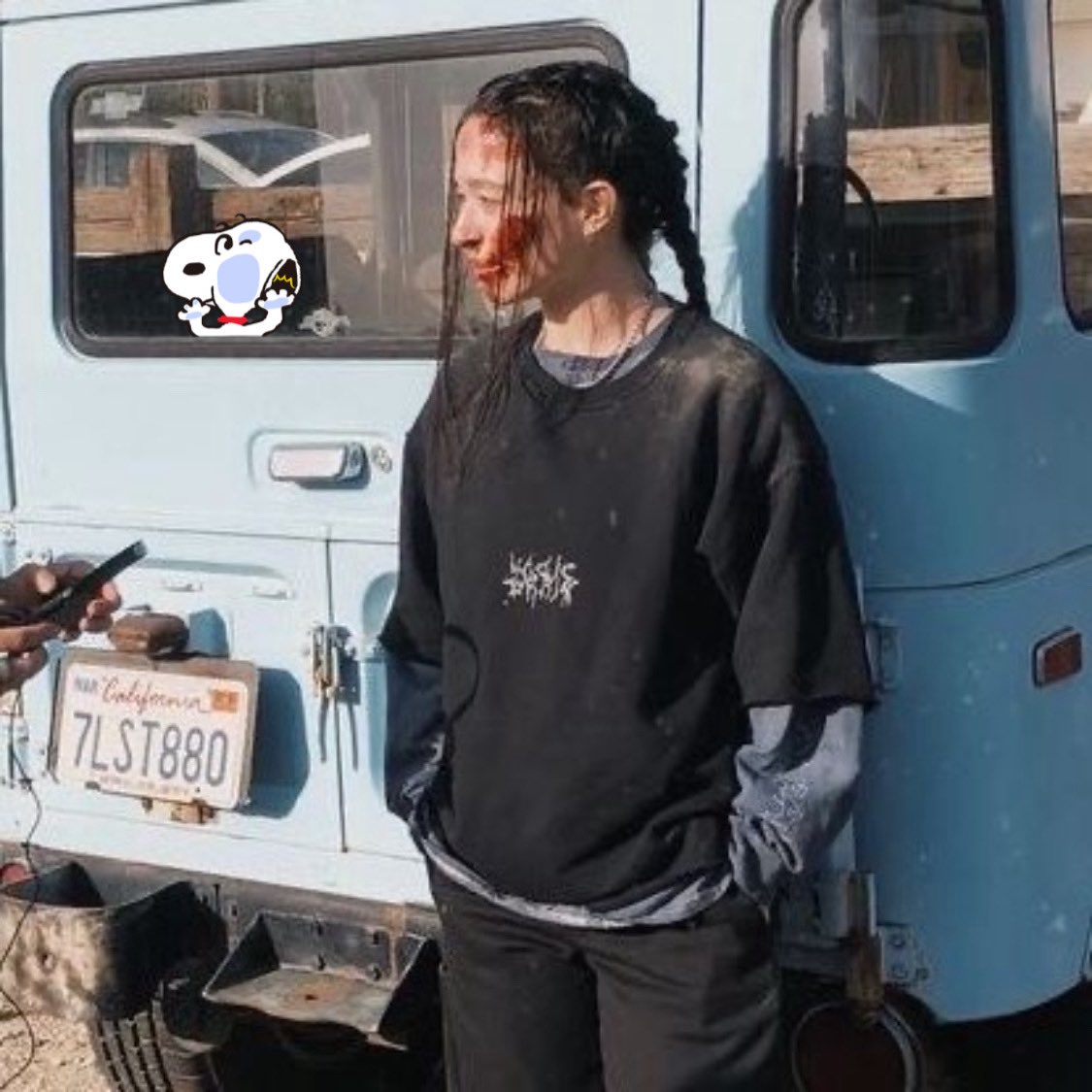 snopymikey's tweet image. river a snoopy behind you!