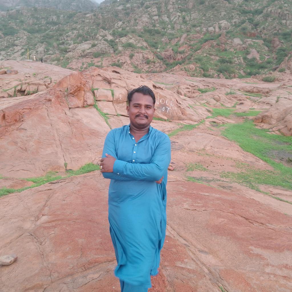 Karonjhar Mountain, the most beautiful picnic point in Pakistan. #karonjhar #Sindh