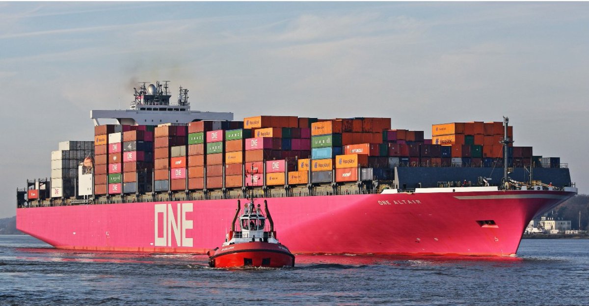 .･゜🎋令和7年7月7日 七夕🎋:.｡ :

おり姫「VEGA（ベガ）」
ひこ星「ALTAIR（アルタイル）」

「NYK VEGA」と「ONE ALTAIR」は 今年もそれぞれの空を仰ぎながら航海を続けています

遠く離れた場所でも想いは届く
船は世界の距離を静かに縮めていきます

#七夕2025 
#海の織姫と彦星