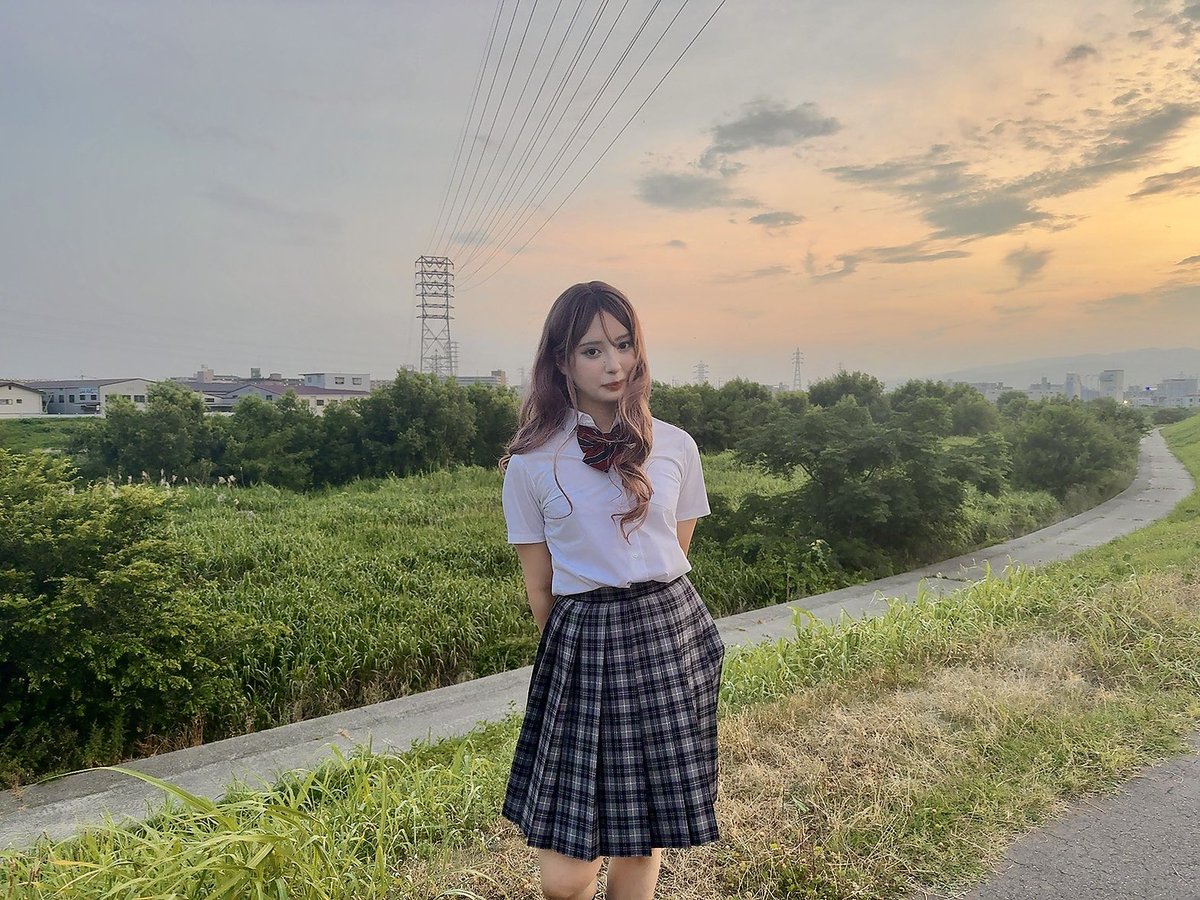 reiradameu1212's tweet photo. 某有名アーティストMV撮影のカメラテストでした✨📸
本番撮影楽しみだなぁ！
🎋七夕🎋
皆様に良い報告ができますように！

#演劇 #舞台 #麗良 #女優 #俳優 #撮影 #MV #たなばた https://t.co/6zLATI52Xt