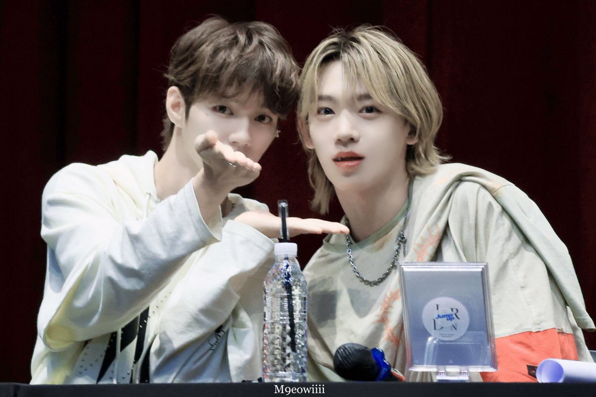 M9eowiiii's tweet photo. 250704 점프업
ThankU😽
#AHOF #아홉 #SHUAIBO #장슈아이보 
#ZHANGSHUAIBO #张帅博 #シュアイボ
#제이엘 #JL https://t.co/LsB9skvrXV