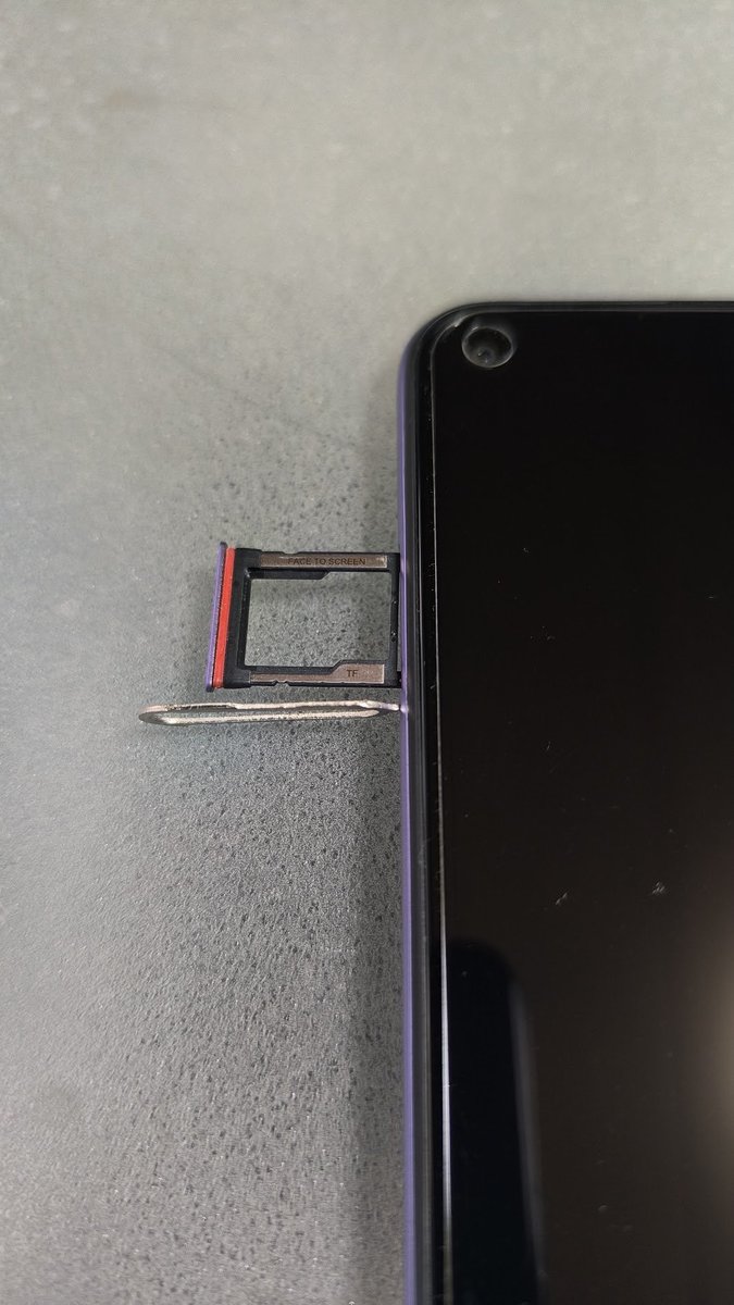 tobing_X's tweet image. ラジコ録音用に使用している古いスマホのバッテリーが膨張したので、電池を注文しDIYで交換しました💪

機種はRedmi note9T。

・電源を切ります。
・SIMトレーを外します。
・分解工具をスマホの隙間に差し込み裏蓋を外します。
この機種は非防水なので、爪で止まっているだけです。

#Redminote9T