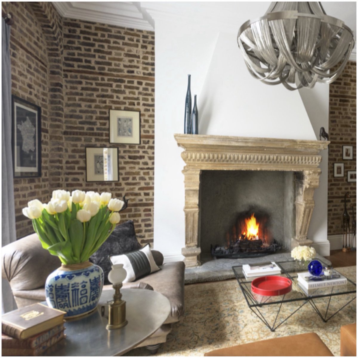 #pictureoftheday BELGRAVIA TOWNHOUSE - Family Room 

Contemporary items from Italian brands such as B&amp;B Italia, Poliform and Lema were chosen for the interiors, also some luxury and timeless pieces from Ralph Lauren Home to give an extra luxurious feel.

mauriziopellizzoni.co.uk