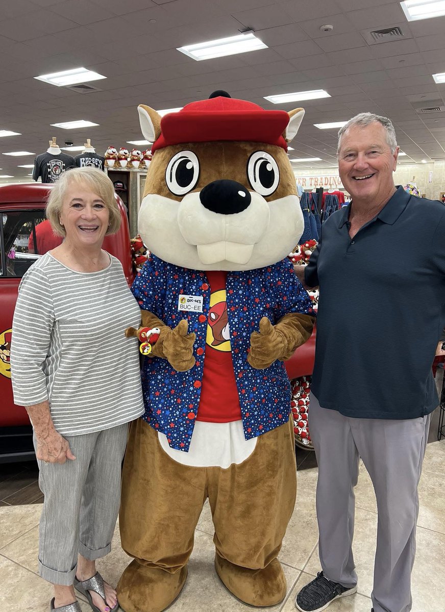 Happy Birthday to “BOTH” of my parents today! Though she doesn’t look it, my mom is 35 minutes older than my dad. They were beyond ecstatic that they got to meet Buccee today, as they’re both big time Buccee’s nerds…🤦‍♂️

Fun fact: They share the same wedding anniversary too 😳