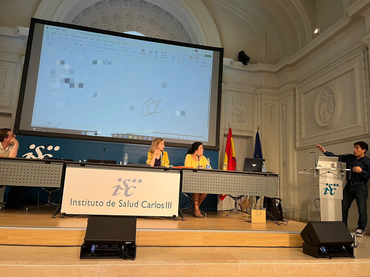 GrupNUCOX_UIB's tweet image. 🔬 El Dr. Josep A. Tur y la Dra. Cristina Bouzas asistieron a una reunión del CIBEROBN en Madrid para preparar un nuevo proyecto.
📍Un paso más en la colaboración y la investigación.
✨ ¡Pronto, más novedades!