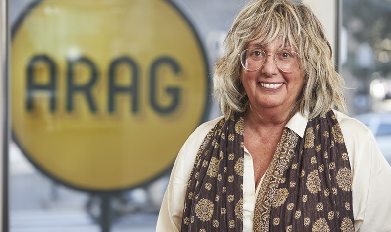 Flor Cid (@flor_cid) on Twitter photo Cristina Valls, Responsable de Formación Área Comercial de <a href="/ARAG_Es/">ARAG España</a>, nos explica cómo funcionan los cursos para mediadores de la aseguradora #FormaciónContinua #DistribuidoresDeSeguros <a href="/ie_delseguro/">Instituto e-Learning del Seguro (IES)</a> <a href="/jorgecamposmor6/">Jorge Campos Moral</a> muysegura.com/arag-pone-a-di… Cristina Valls, Responsable de Formación Área Comercial de <a href="/ARAG_Es/">ARAG España</a>, nos explica cómo funcionan los cursos para mediadores de la aseguradora #FormaciónContinua #DistribuidoresDeSeguros <a href="/ie_delseguro/">Instituto e-Learning del Seguro (IES)</a> <a href="/jorgecamposmor6/">Jorge Campos Moral</a> muysegura.com/arag-pone-a-di…