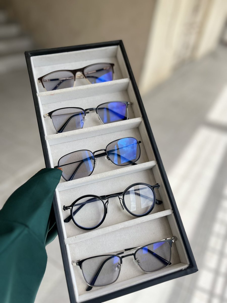 __spectaculars's tweet photo. Fixed blue light photochromic https://t.co/sIOuIL5hDw