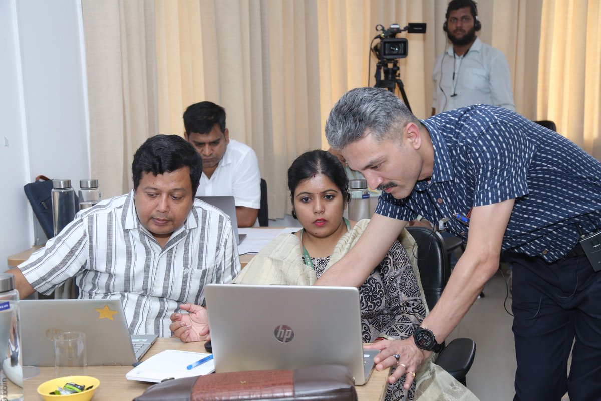 Dr. Ranjit Deka, Deputy Chief Engineer, Brahmaputra Board and Director, NEHARI, attended the "Rashtriya Karmayogi Large Scale Jan Seva Programme Lead Trainer Training Workshop" from 2-4 July. This vital program is being implemented by the Capacity Building Commission, Govt of